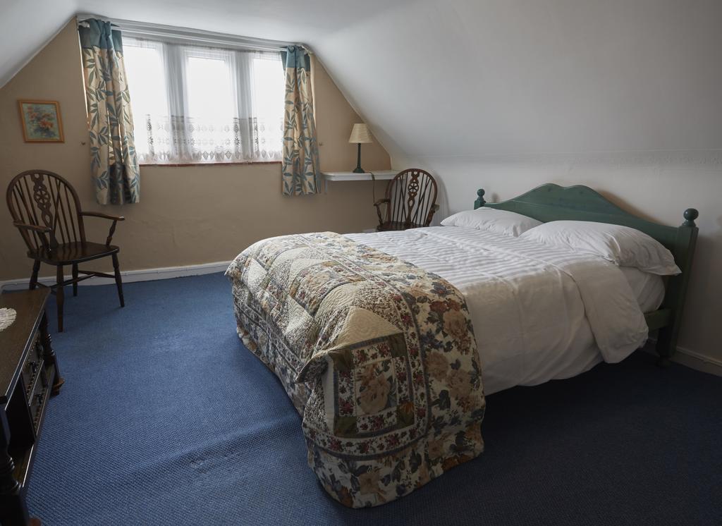 The Court House Hotel Colchester Room photo